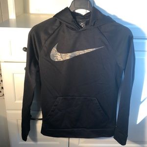 Nike Dri-fit sweatshirt